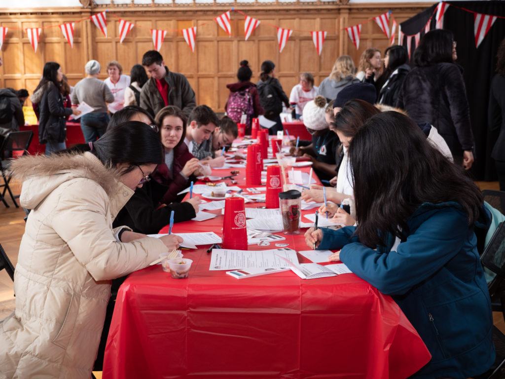 Students write thank you notes on Giving Day 2019.